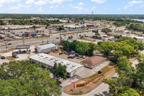 Propiedad comercial en venta en Eustis, Florida, 743.22 m2 № 1679607 - foto 1