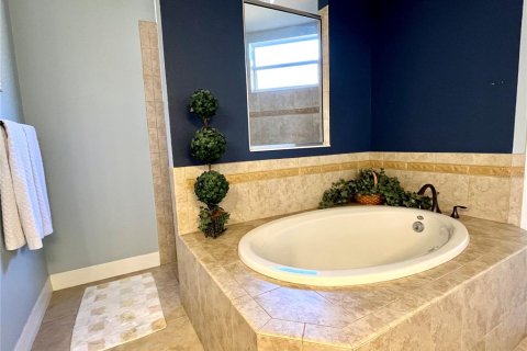 Casa en venta en Bradenton, Florida, 4 dormitorios, 271.18 m2 № 2152116 - foto 25