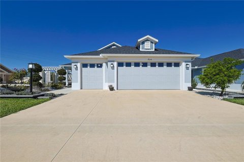 House in The Villages, Florida 3 bedrooms, 158.4 sq.m. № 1509537 - photo 4