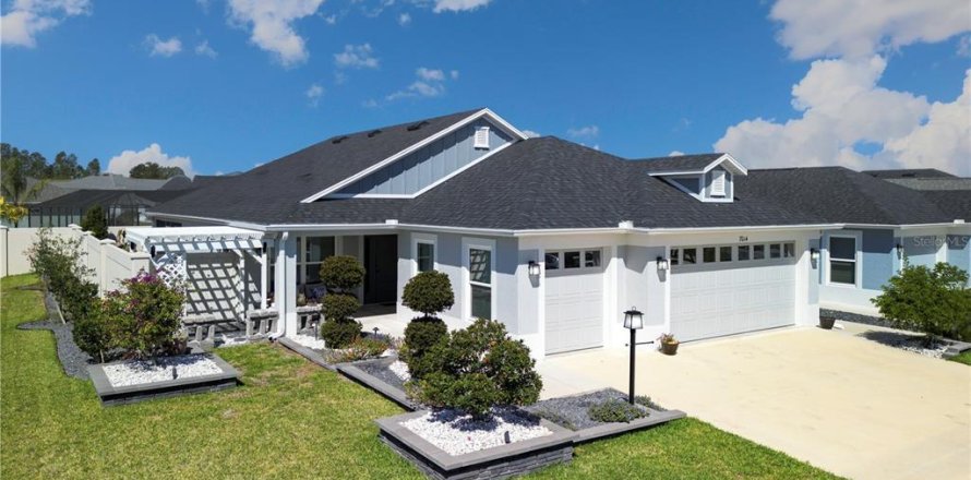 House in The Villages, Florida 3 bedrooms, 158.4 sq.m. № 1509537