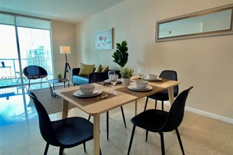 Condo in Miami, Florida, 1 bedroom  № 2081395 - photo 4