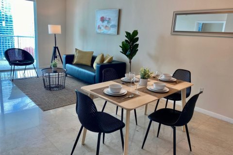 Condo in Miami, Florida, 1 bedroom  № 2081395 - photo 3