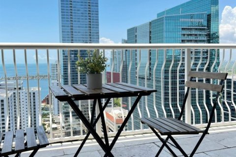 Condo in Miami, Florida, 1 bedroom № 2081395