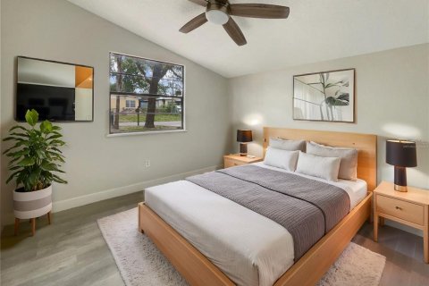 House in Tampa, Florida 2 bedrooms, 88.91 sq.m. № 1773130 - photo 4