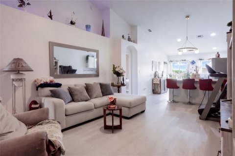 Copropriété à louer à Kissimmee, Floride: 3 chambres, 105.54 m2 № 2400399 - photo 4