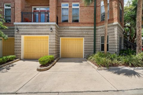 Condo in Gainesville, Florida, 3 bedrooms  № 1659200 - photo 29