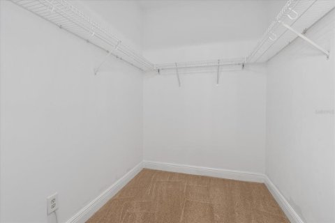 Condo in Gainesville, Florida, 3 bedrooms  № 1659200 - photo 16