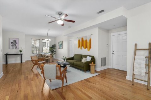 Condo in Gainesville, Florida, 3 bedrooms  № 1659200 - photo 9