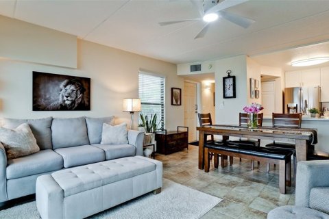 Copropriété à vendre à Bradenton Beach, Floride: 2 chambres, 76.92 m2 № 2386432 - photo 3