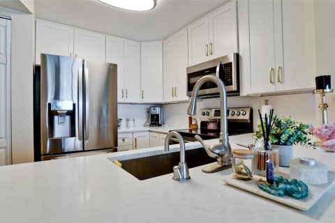 Copropriété à vendre à Bradenton Beach, Floride: 2 chambres, 76.92 m2 № 2386432 - photo 11