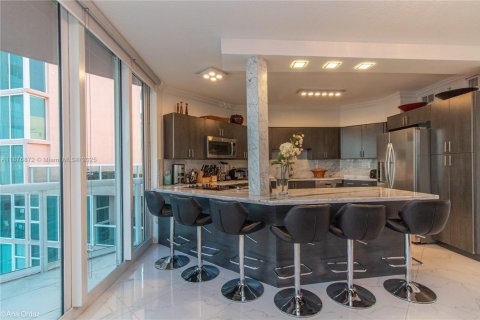 Condominio en venta en Aventura, Florida, 2 dormitorios, 149.57 m2 № 2013956 - foto 6