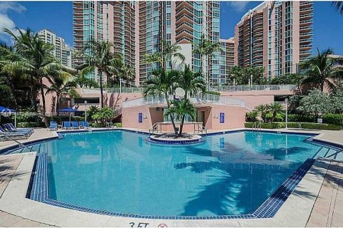 Condominio en venta en Aventura, Florida, 2 dormitorios, 149.57 m2 № 2013956 - foto 20