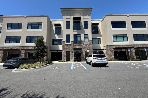 Commercial property in Orlando, Florida 70.51 sq.m. № 2229474