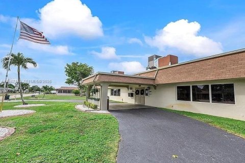 House in Tamarac, Florida 3 bedrooms № 2003268 - photo 26