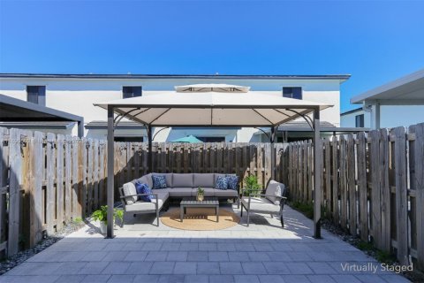 Снять в аренду таунхаус в Хомстед, Флорида 3 спальни, 142.14м2, № 1943515 - фото 18