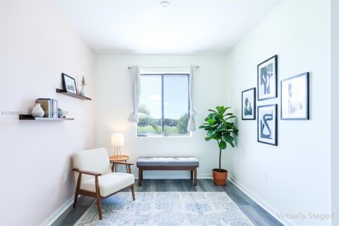 Снять в аренду таунхаус в Хомстед, Флорида 3 спальни, 142.14м2, № 1943515 - фото 26