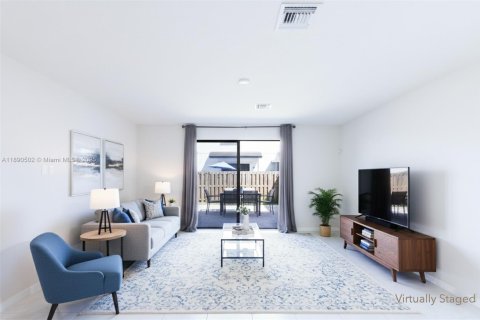 Снять в аренду таунхаус в Хомстед, Флорида 3 спальни, 142.14м2, № 1943515 - фото 12