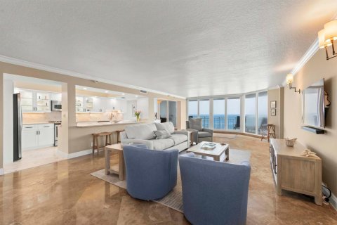 Copropriété à vendre à South Palm Beach, Floride: 3 chambres, 261.15 m2 № 2147064 - photo 7