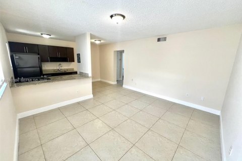 Apartment in Miami, Florida 1 bedroom № 2043751 - photo 3