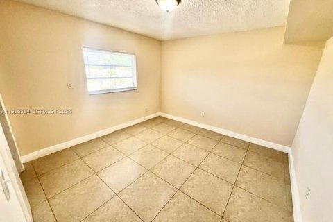 Apartment in Miami, Florida 1 bedroom № 2043751 - photo 5
