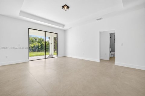 Casa en venta en Lehigh Acres, Florida, 3 dormitorios, 142.6 m2 № 2017291 - foto 4
