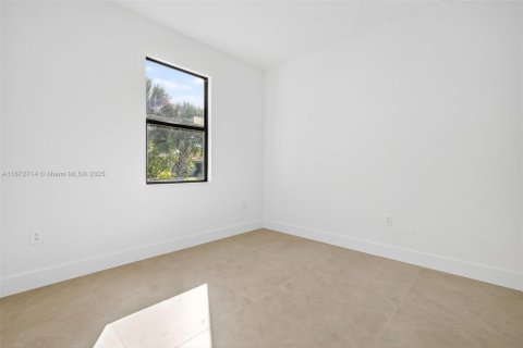 Casa en venta en Lehigh Acres, Florida, 3 dormitorios, 142.6 m2 № 2017291 - foto 24