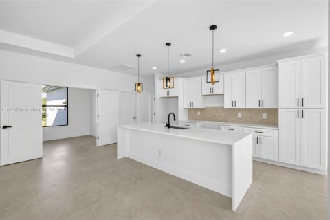 Casa en venta en Lehigh Acres, Florida, 3 dormitorios, 142.6 m2 № 2017291 - foto 9