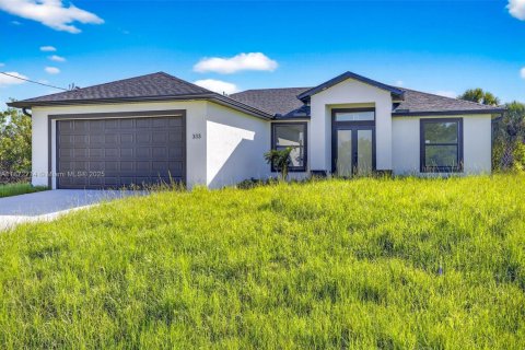 Casa en venta en Lehigh Acres, Florida, 3 dormitorios, 142.6 m2 № 2017291 - foto 2