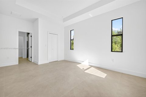 Casa en venta en Lehigh Acres, Florida, 3 dormitorios, 142.6 m2 № 2017291 - foto 17