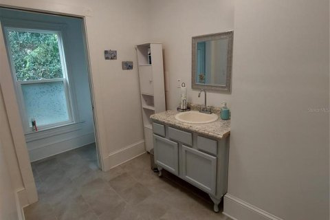 Купить коммерческую недвижимость в Деланд, Флорида 398.09м2, № 2217412 - фото 18