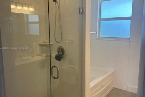 Condo in Dania Beach, Florida, 3 bedrooms  № 1726422 - photo 14