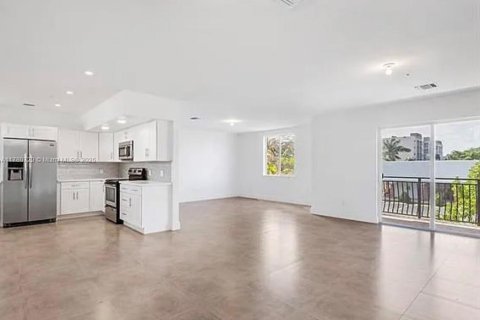 Condo in Dania Beach, Florida, 3 bedrooms  № 1726422 - photo 3