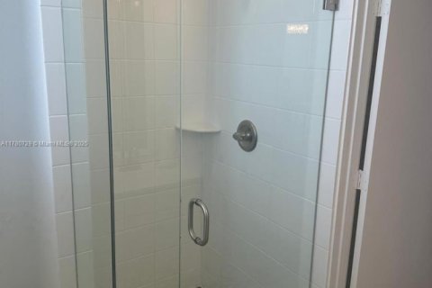 Condo in Dania Beach, Florida, 3 bedrooms  № 1726422 - photo 17