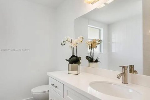 Condo in Dania Beach, Florida, 3 bedrooms  № 1726422 - photo 20