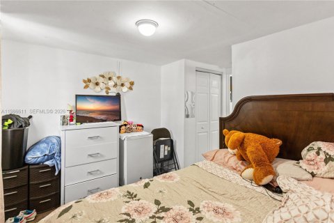 Купить коммерческую недвижимость в Майами-Гарденс, Флорида 240.62м2, № 2044819 - фото 17