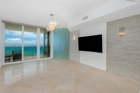 Condominio en venta en Sunny Isles Beach, Florida, 3 dormitorios, 176.51 m2 № 2434033 - foto 5