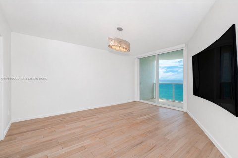 Condominio en venta en Sunny Isles Beach, Florida, 3 dormitorios, 176.51 m2 № 2434033 - foto 20