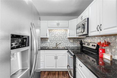 Copropriété à louer à Oakland Park, Floride: 1 chambre, 55.74 m2 № 2432180 - photo 3