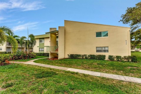 Condo in Coral Springs, Florida, 2 bedrooms  № 1068247 - photo 1