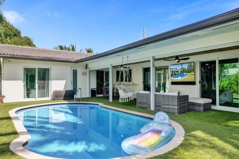 Villa ou maison à vendre à Lighthouse Point, Floride: 5 chambres, 230.58 m2 № 2082043 - photo 3