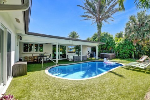 Villa ou maison à vendre à Lighthouse Point, Floride: 5 chambres, 230.58 m2 № 2082043 - photo 4