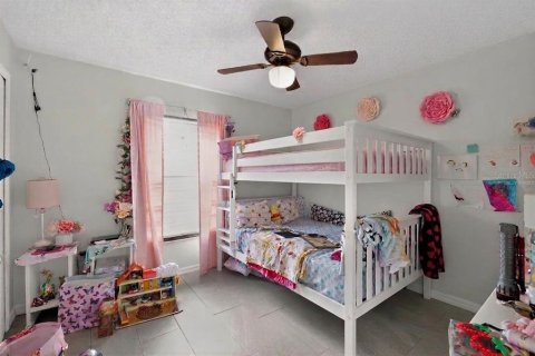 Villa ou maison à vendre à Kissimmee, Floride: 3 chambres, 156.35 m2 № 2344888 - photo 17
