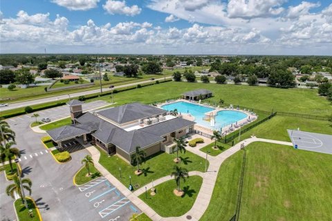 Villa ou maison à vendre à Kissimmee, Floride: 3 chambres, 156.35 m2 № 2344888 - photo 27