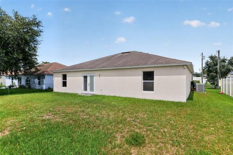 Villa ou maison à vendre à Kissimmee, Floride: 3 chambres, 156.35 m2 № 2344888 - photo 22