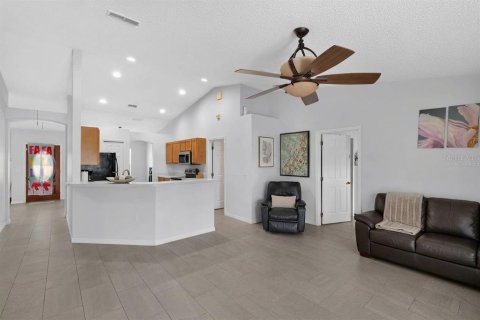 Villa ou maison à vendre à Kissimmee, Floride: 3 chambres, 156.35 m2 № 2344888 - photo 2