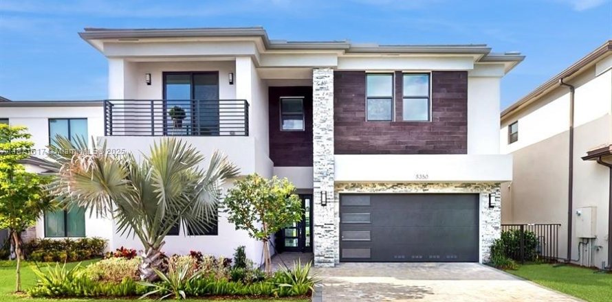 House in Boca Raton, Florida 5 bedrooms, 432 sq.m. № 1927134
