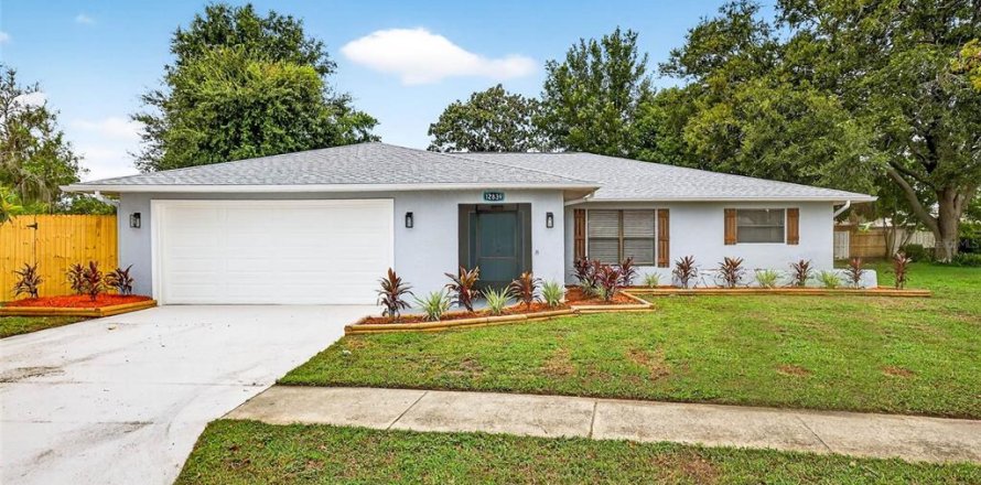 Villa ou maison à Hudson, Floride 3 chambres, 172.98 m2 № 1898704