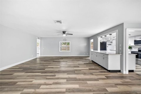 Villa ou maison à vendre à Hudson, Floride: 3 chambres, 172.98 m2 № 1898704 - photo 7