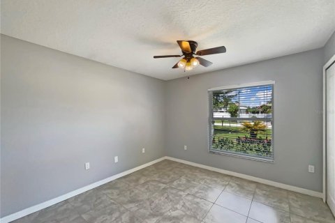 Casa en venta en Kissimmee, Florida, 3 dormitorios, 117.06 m2 № 1870710 - foto 17