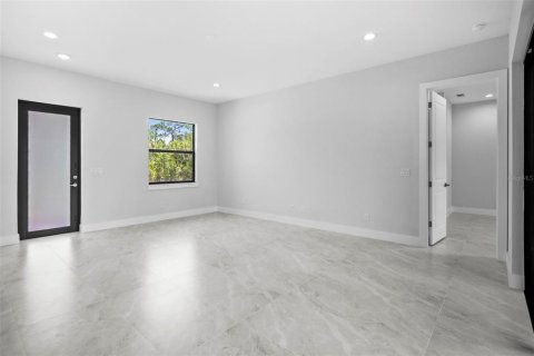 Casa en venta en Port Charlotte, Florida, 3 dormitorios, 157.93 m2 № 1789568 - foto 4